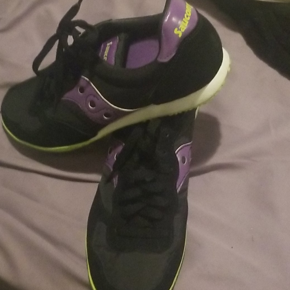 Size 10 Saucony Jazz